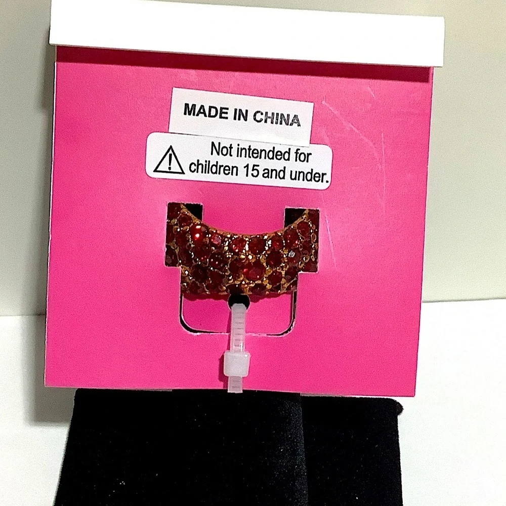 Betsey Johnson Crystal Apple Cocktail Statement Ring 7.5 New - Picture 4 of 5